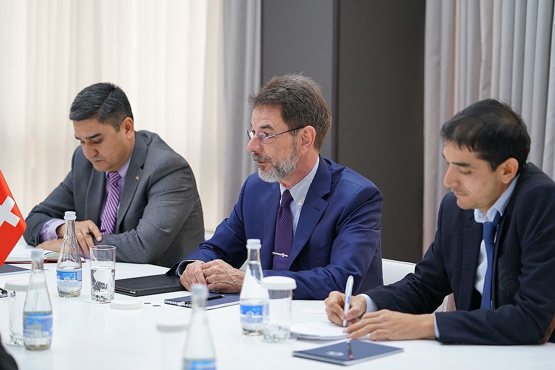 Shveysariya elchisi bilan uchrashuv