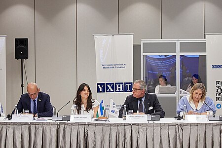 Bugun Milliy mass-mediani qo‘llab-quvvatlash va rivojlantirish jamoat fondi Yevropada Xavfsizlik va Hamkorlik Tashkilotining (YXHT) O‘zbekistondagi loyihalari koordinatori bilan hamkorlikda “Raqamlashtirish davrida ommaviy axborot vositalari erkinligi” mavzusida davra suhbati o‘tkazdi.