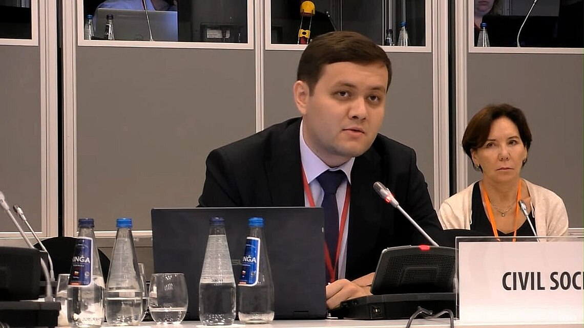 Директор Общественного фонда поддержки и развития национальных массмедиа Узбекистана Акрамжон Фозилов  4 и 5 октября выступил  с докладом на пленарных заседаниях конференции по человеческому измерению, проходящей в Варшаве (Польша).
