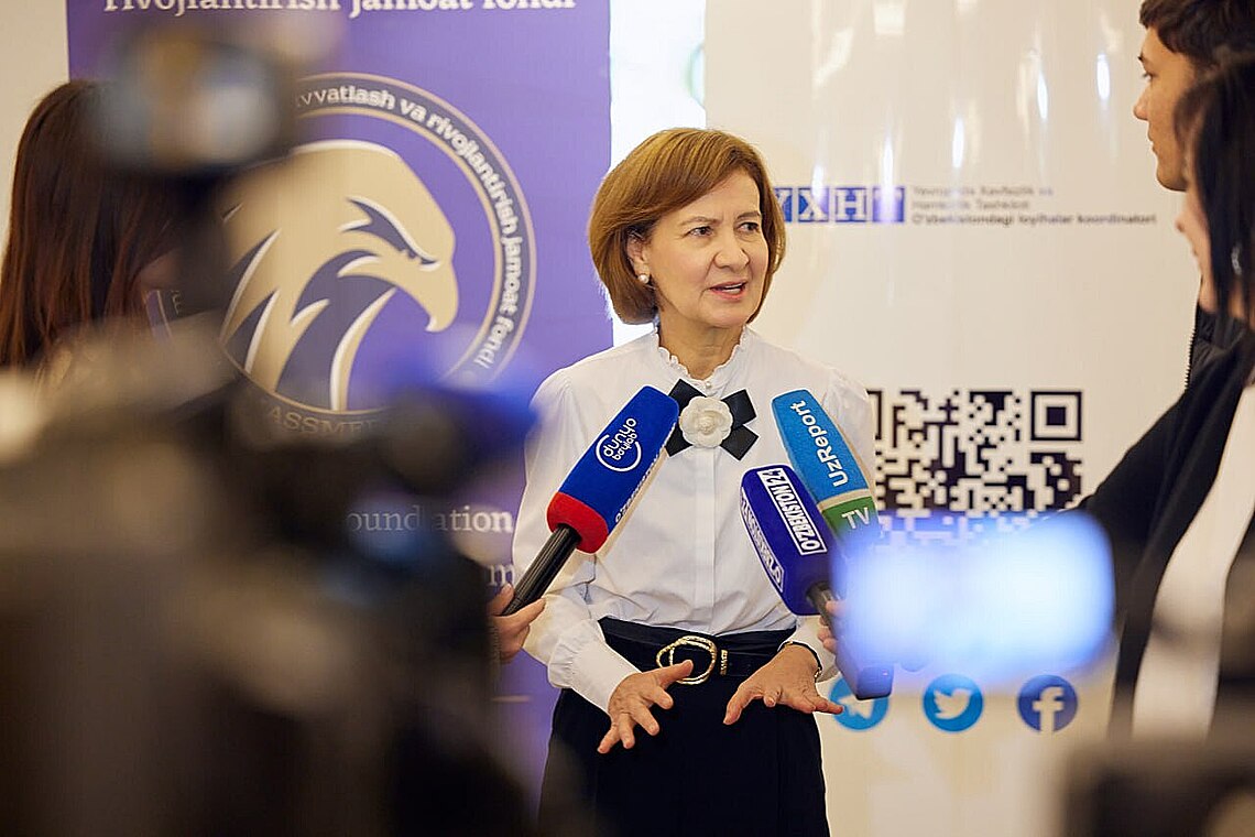 Общественный фонд поддержки и развития национальных массмедиа совместно с Координатором проектов Организации по безопасности и сотрудничеству в Европе (ОБСЕ) в Узбекистане провёл круглый стол на тему «Гендерно-чувствительная журналистика».